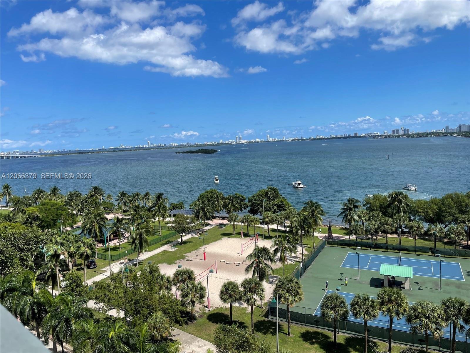1750 N Bayshore Dr #2810, Miami FL 33132