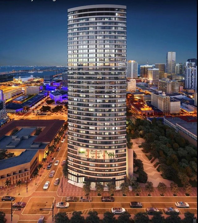 225 N Miami Ave # 2801, Miami FL 33128