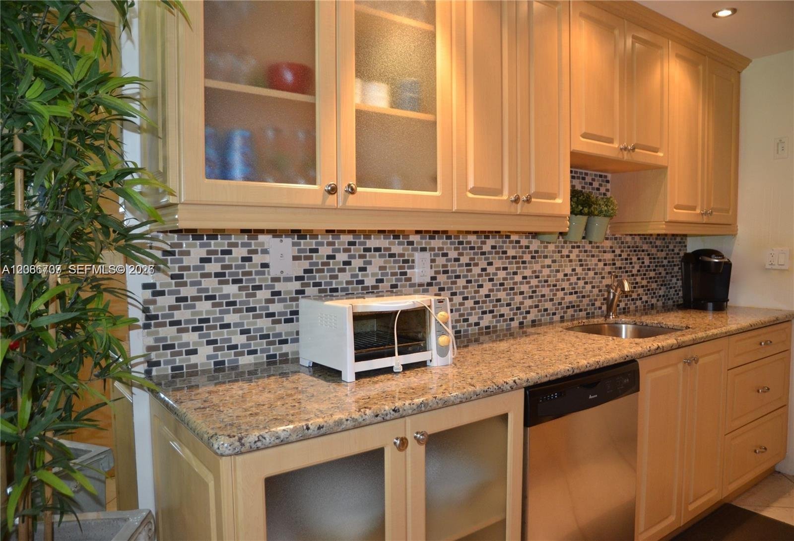 17050 NE 14th Ave # 115, Miami FL 33162