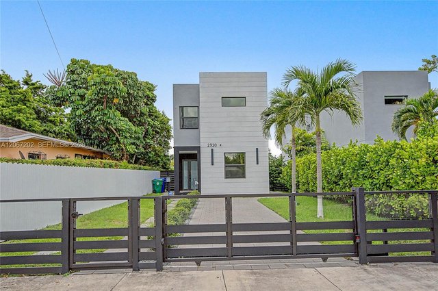 2320 SW 14th St, Miami FL 33145