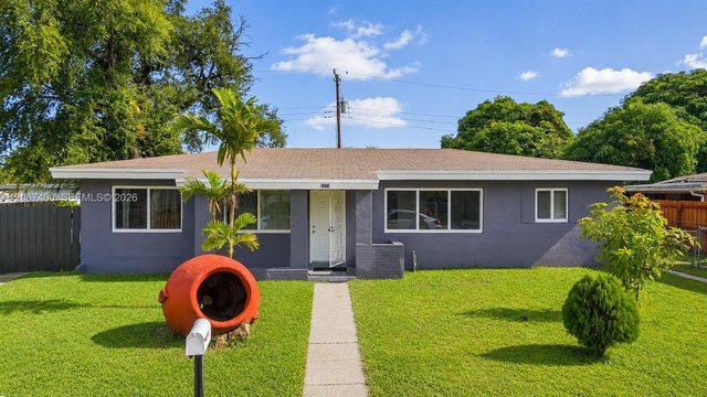 3271 NW 173rd Ter, Miami Gardens FL 33056