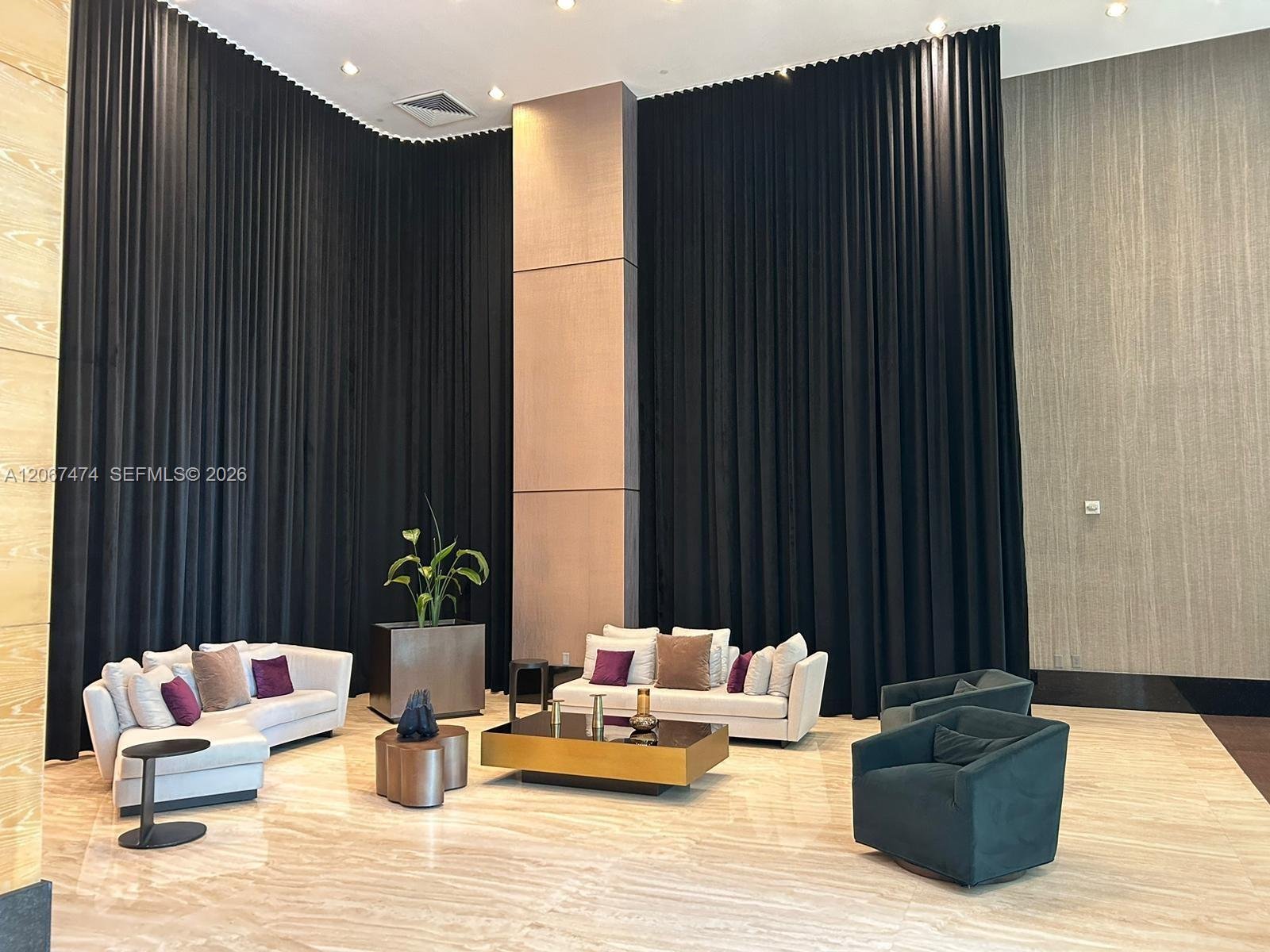 950 Brickell Bay Dr # 1903, Miami FL 33131