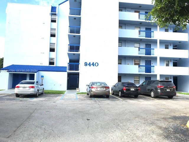 9440 Fontainebleau Blvd # 212, Miami FL 33172