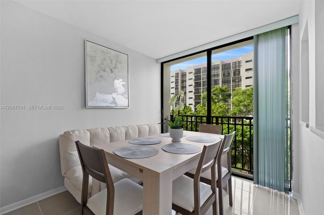 17021 N Bay Rd # 425, Sunny Isles Beach FL 33160