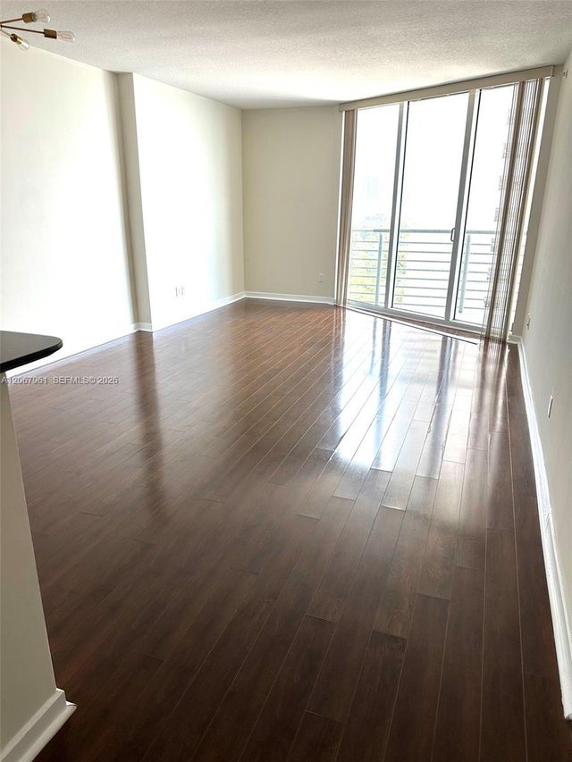 335 S Biscayne Blvd # 1802, Miami FL 33131