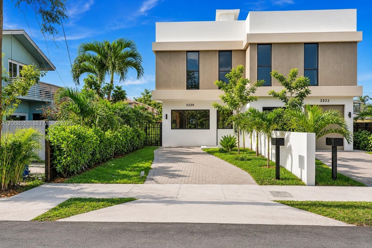 2220 SW 14th St, Miami FL 33145