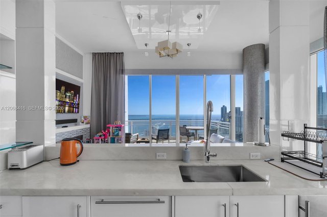 900 Brickell Key Blvd # 2904, Miami FL 33131