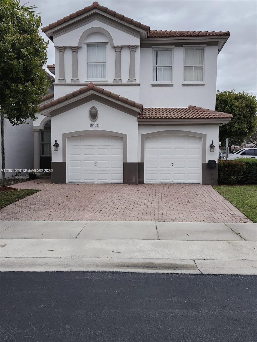 8465 NW 108th Path, Doral FL 33178
