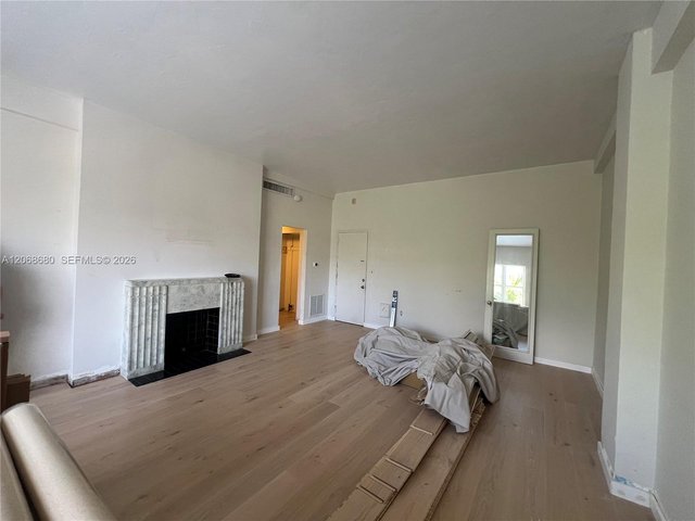 2421 Lake Pancoast Dr # 4D, Miami Beach FL 33140