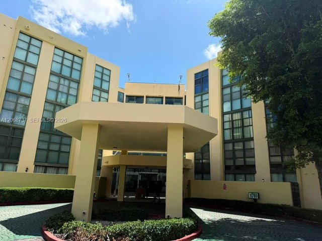 11780 SW 18th St # 2, Miami FL 33175