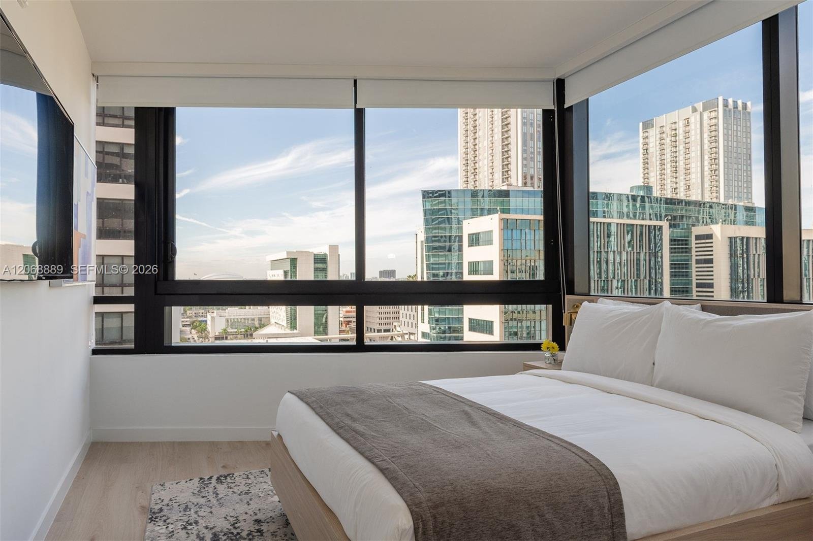 225 N Miami Ave # 1702, Miami FL 33128
