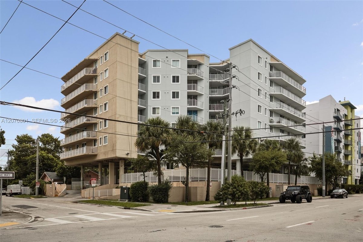 102 SW 6th Ave # 610, Miami FL 33130