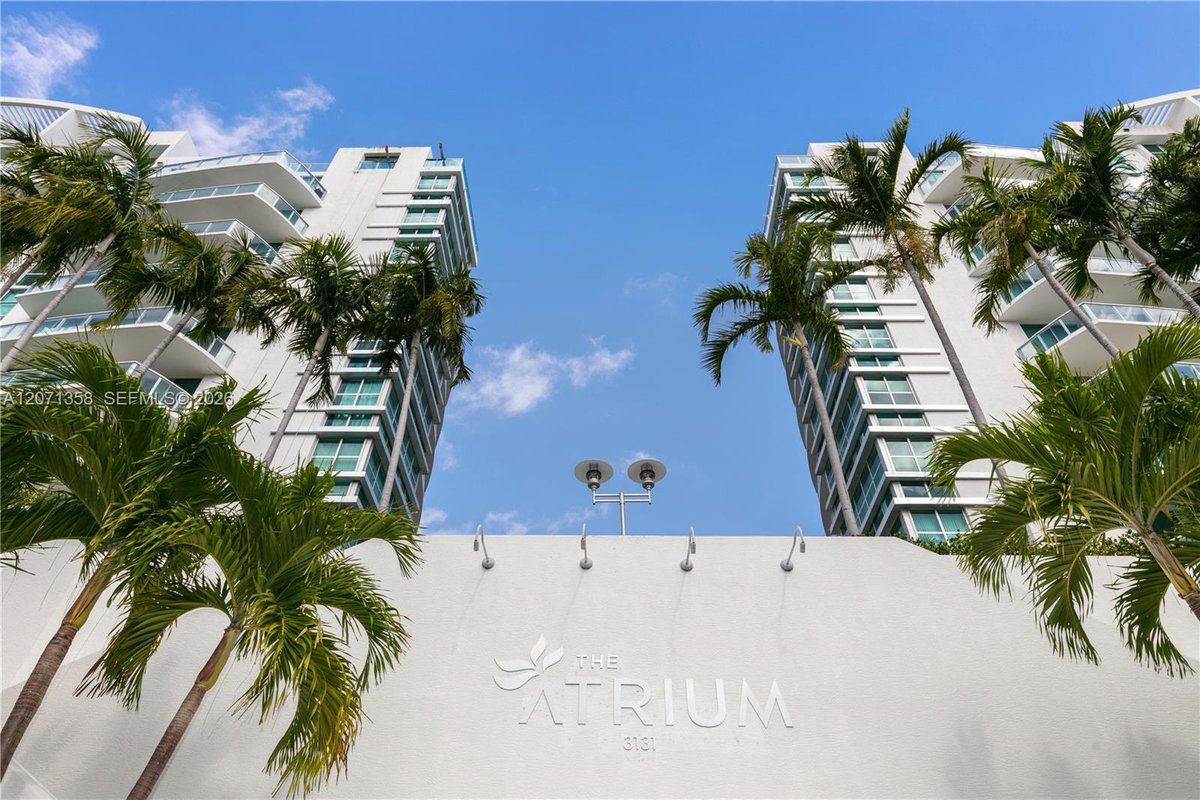 3131 NE 188th St # 1010, Aventura FL 33180
