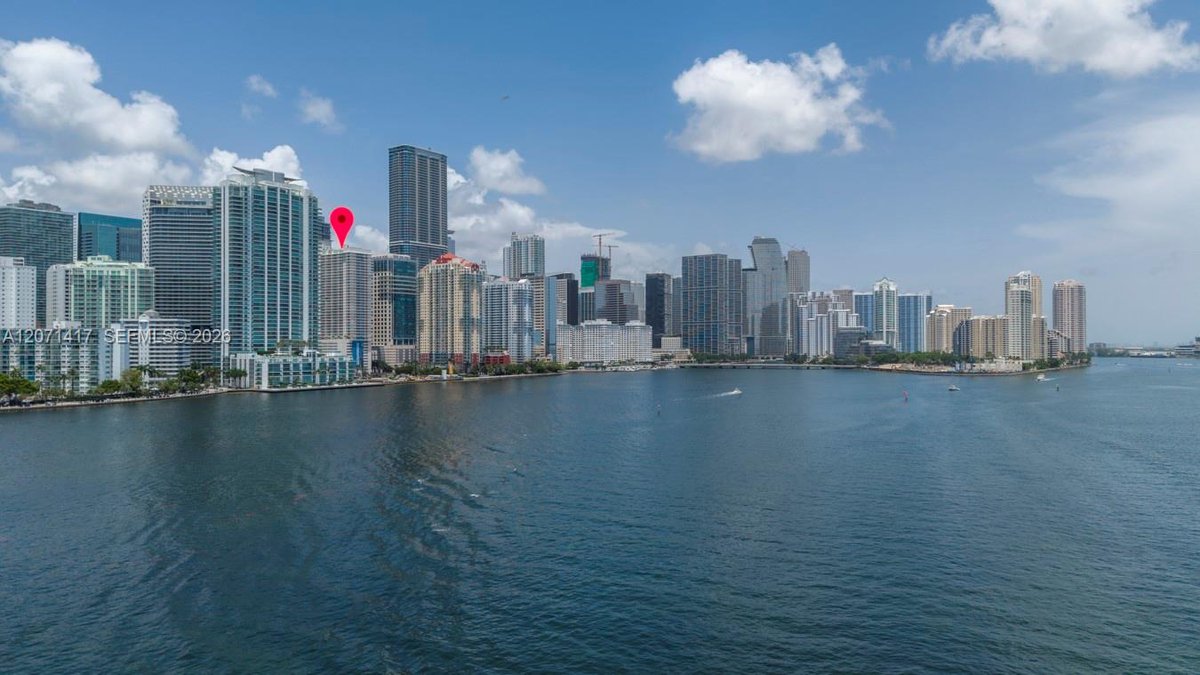 1200 Brickell Bay Dr # 3310, Miami FL 33131