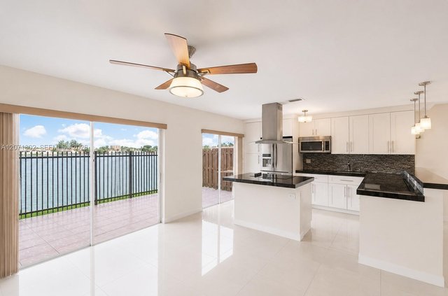 2561 W 60th Pl # 1, Hialeah FL 33016