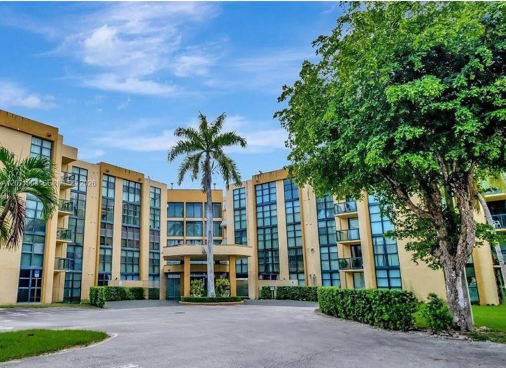 11790 SW 18th St # 3, Miami FL 33175