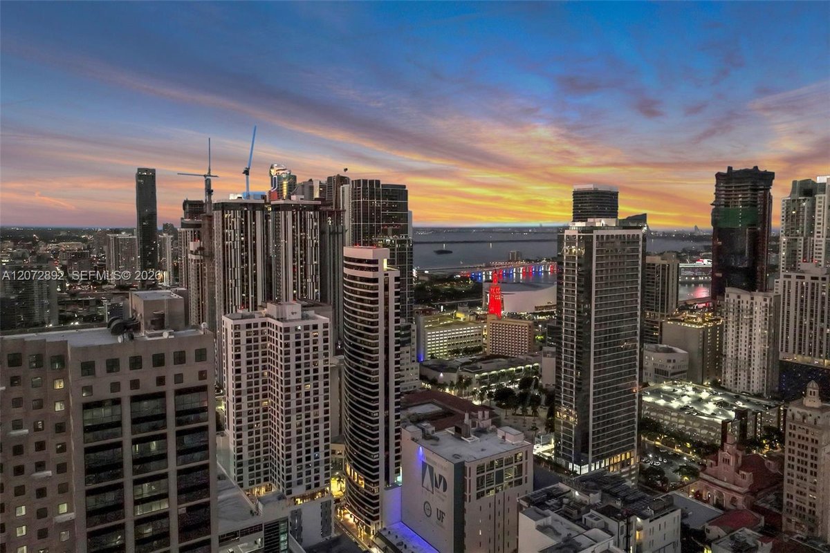 225 N Miami Ave # 210, Miami FL 33128
