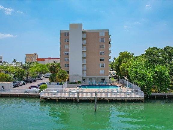 1455 N Treasure Dr # H, North Bay Village FL 33141