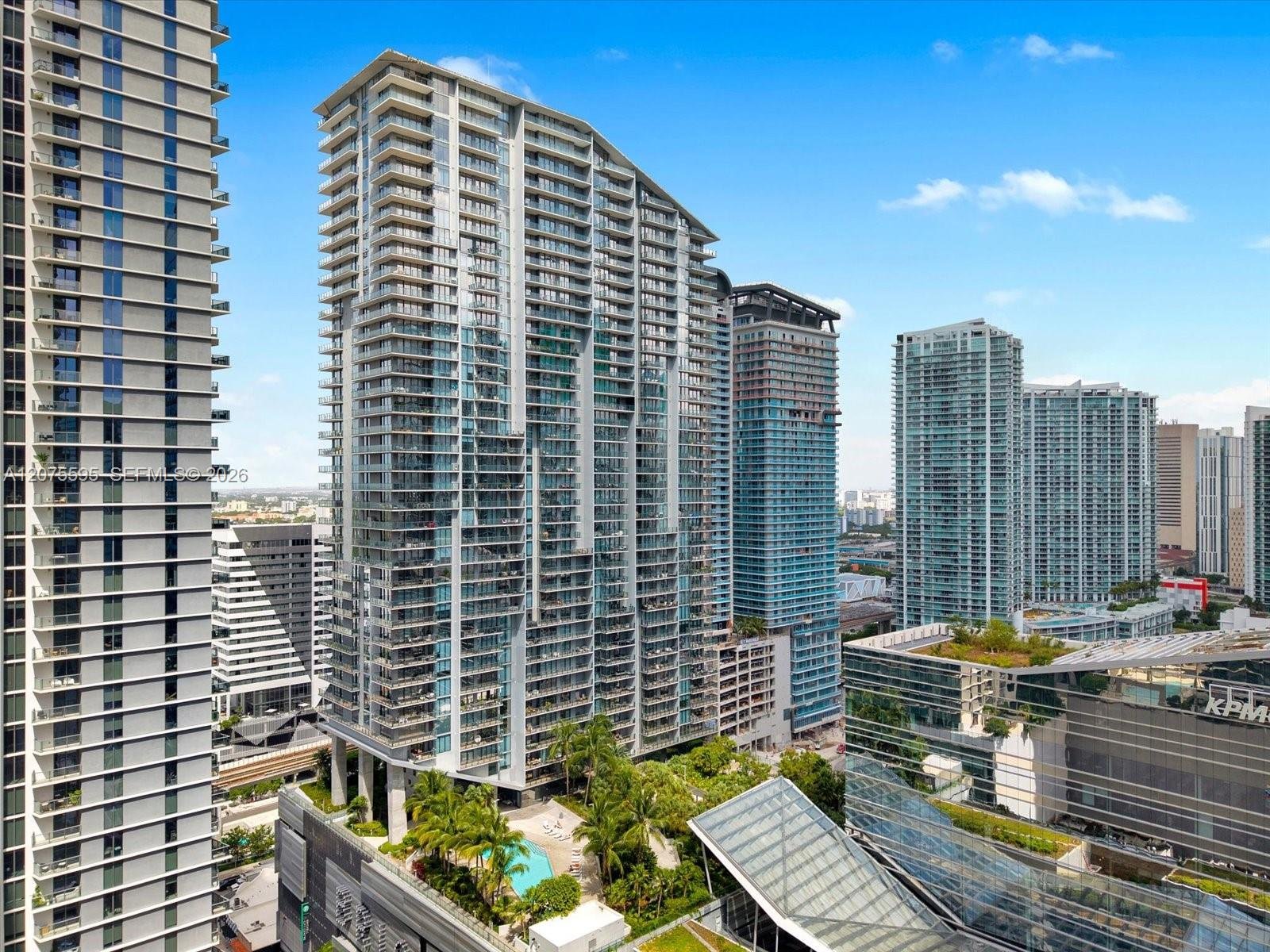 88 SW 7th St # 2204, Miami FL 33130