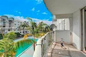 488 NW 165th St Rd # 412, Miami FL 33169