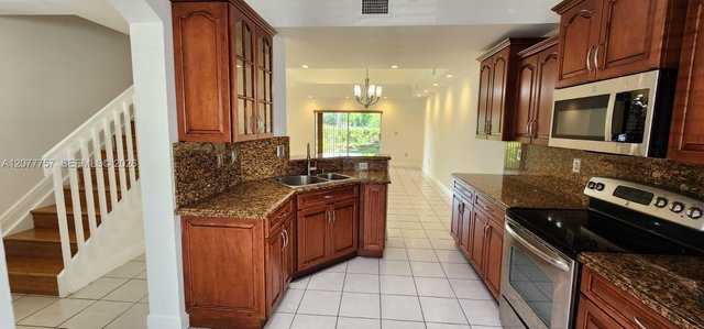 8960 W Flagler St # 3, Miami FL 33174