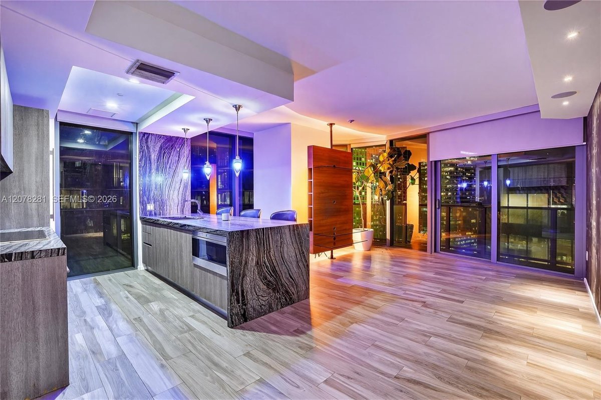 801 S Miami Ave # 2805, Miami FL 33130