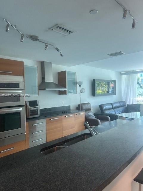 2950 NE 188th St # 247, Aventura FL 33180