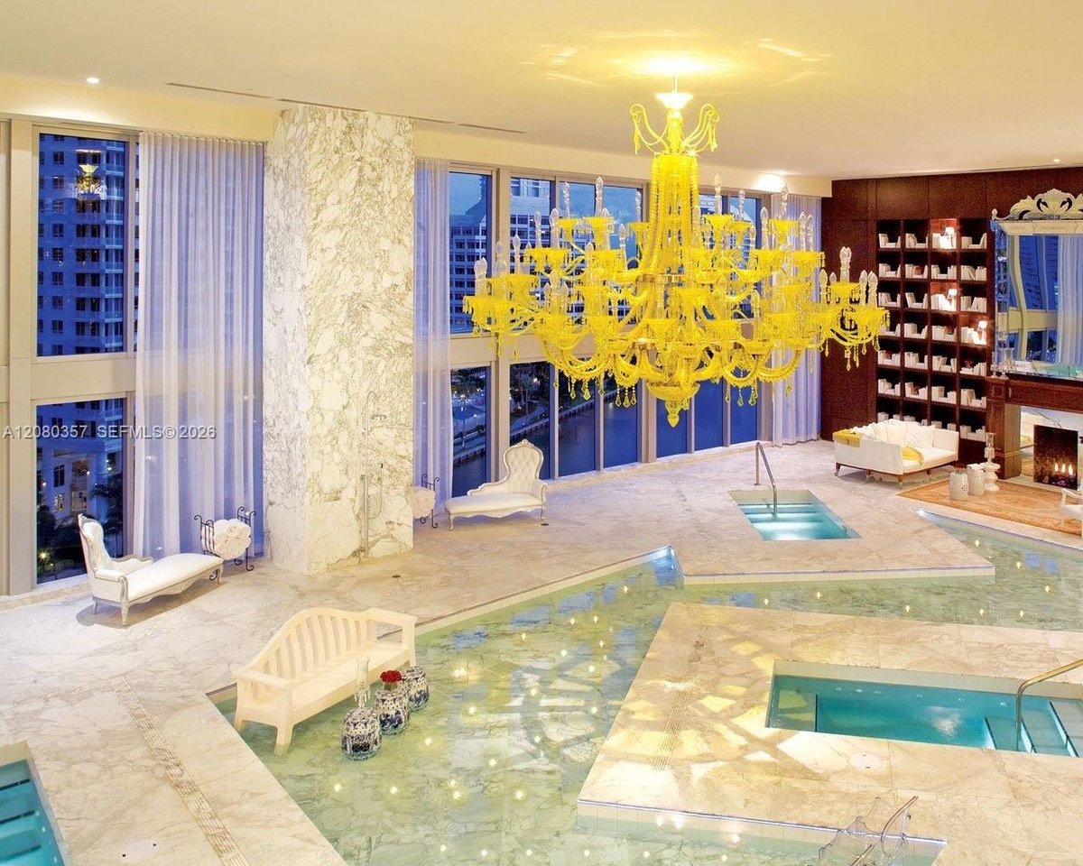 485 Brickell Ave # 2606, Miami FL 33131