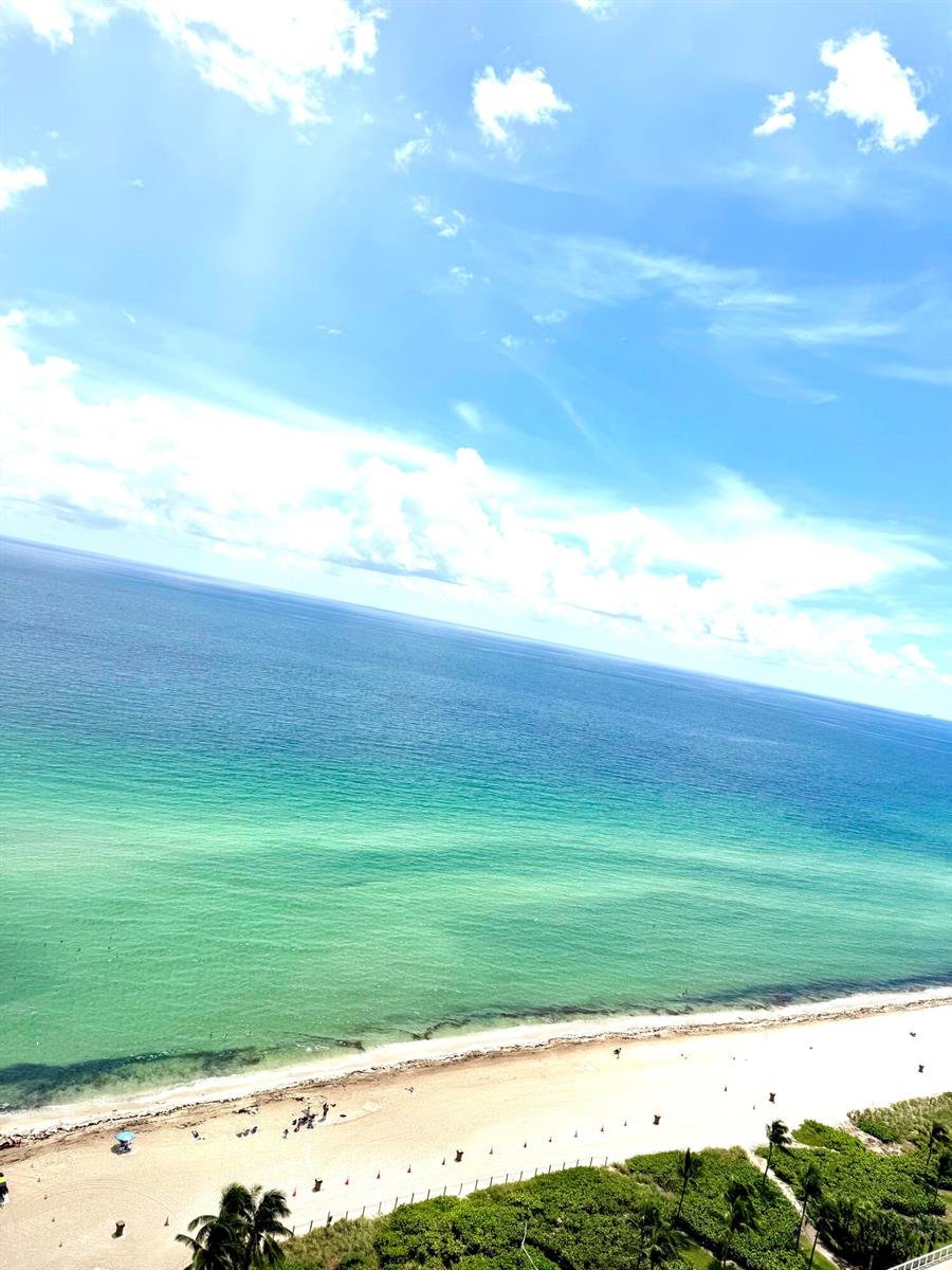 16699 COLLINS Avenue # 2410, Sunny Isles Beach FL 33160
