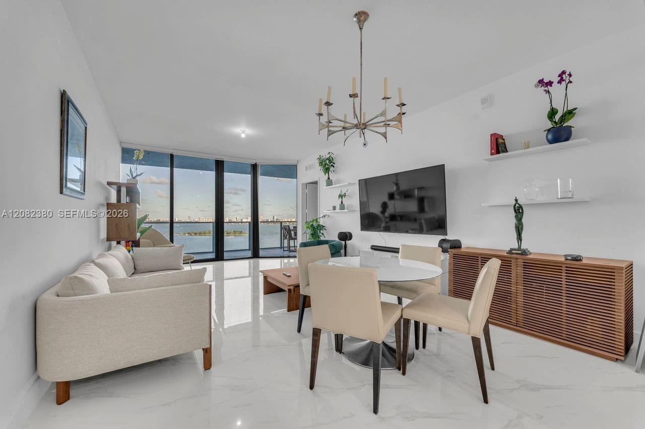 700 NE 24th St # 1405, Miami FL 33137