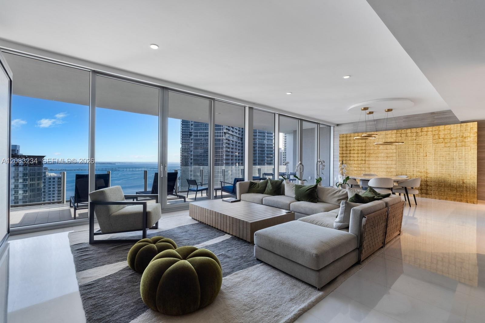 300 Biscayne Blvd Way # 3302, Miami FL 33131