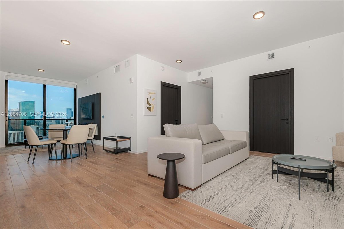 398 NE 5th St # 3417, Miami FL 33132