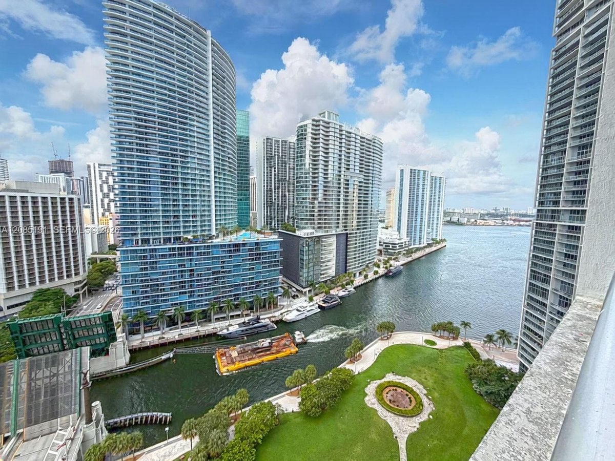 485 Brickell Ave # 2303, Miami FL 33131