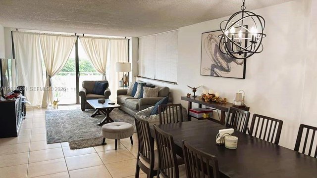 2450 NE 135th St # 502, North Miami FL 33181