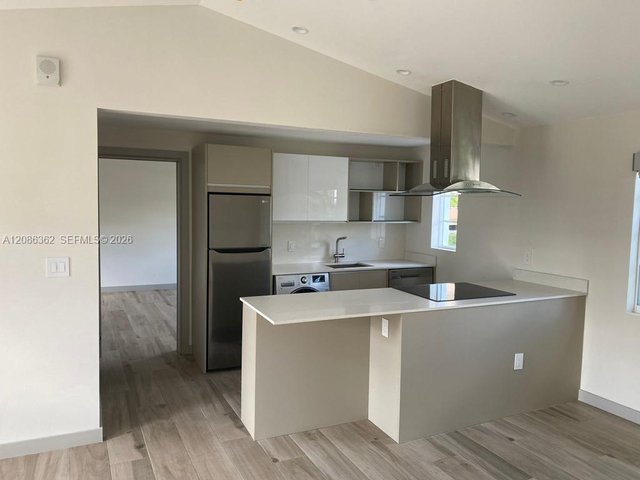 8035 Abbott Ave # 207, Miami Beach FL 33141