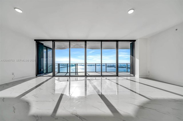 725 NE NE 24TH ST # 3002A, Miami FL 33137