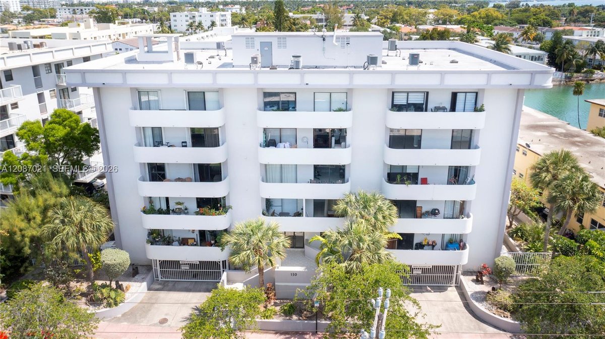 130 S Shore Dr # 2F, Miami Beach FL 33141