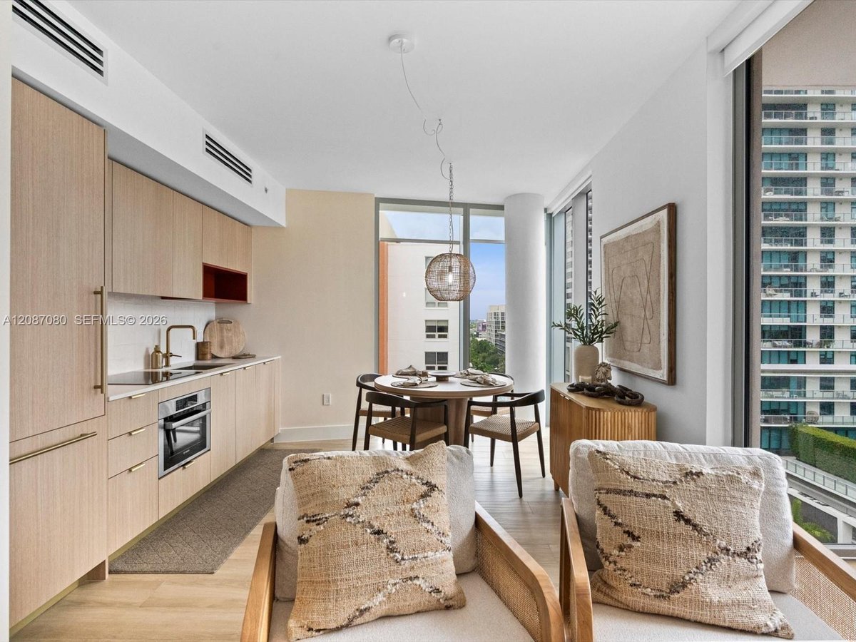 90 NE 32nd street # 1012, Miami FL 33137