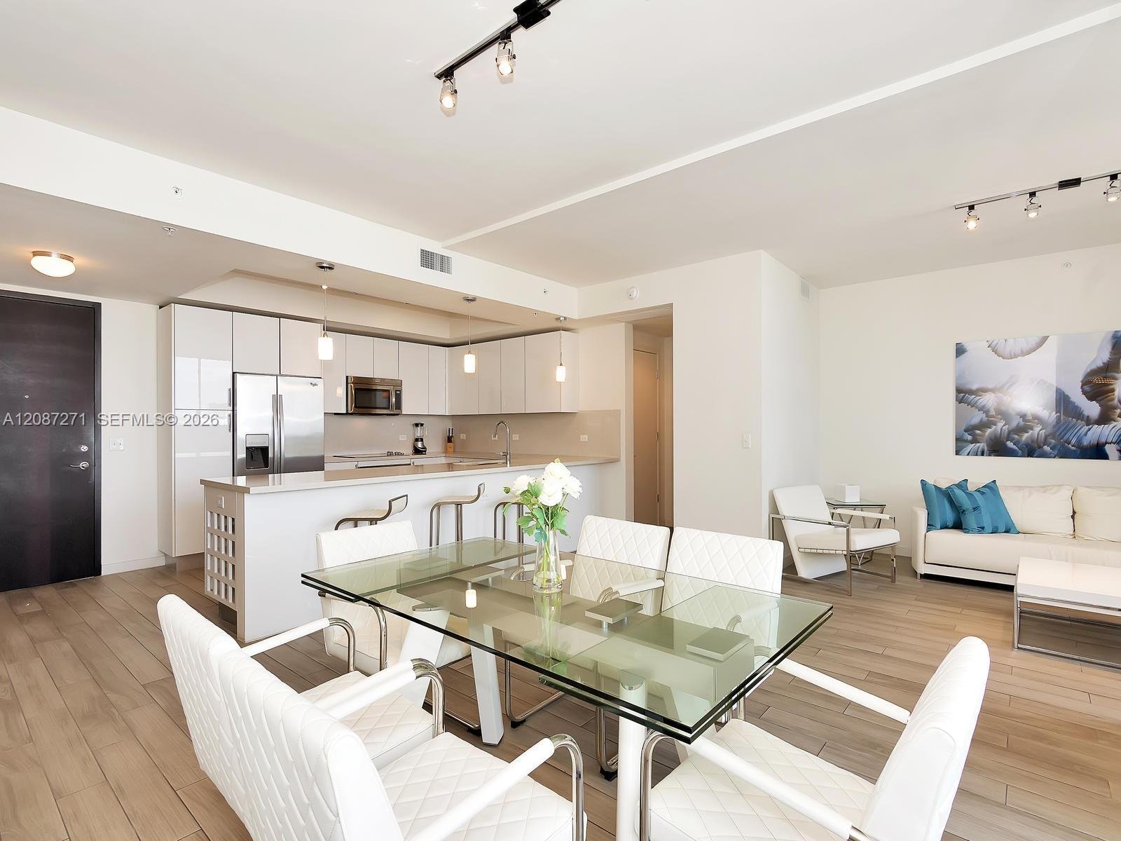 999 SW 1st Ave # 2512, Miami FL 33130