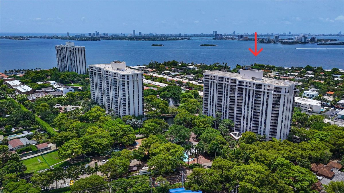 2000 Towerside Ter # 1206, Miami FL 33138