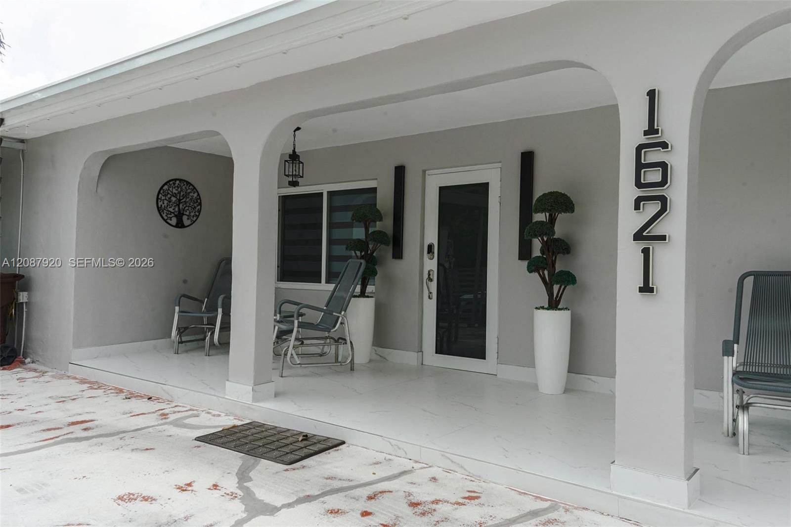 1621 E 6th Ave, Hialeah FL 33010