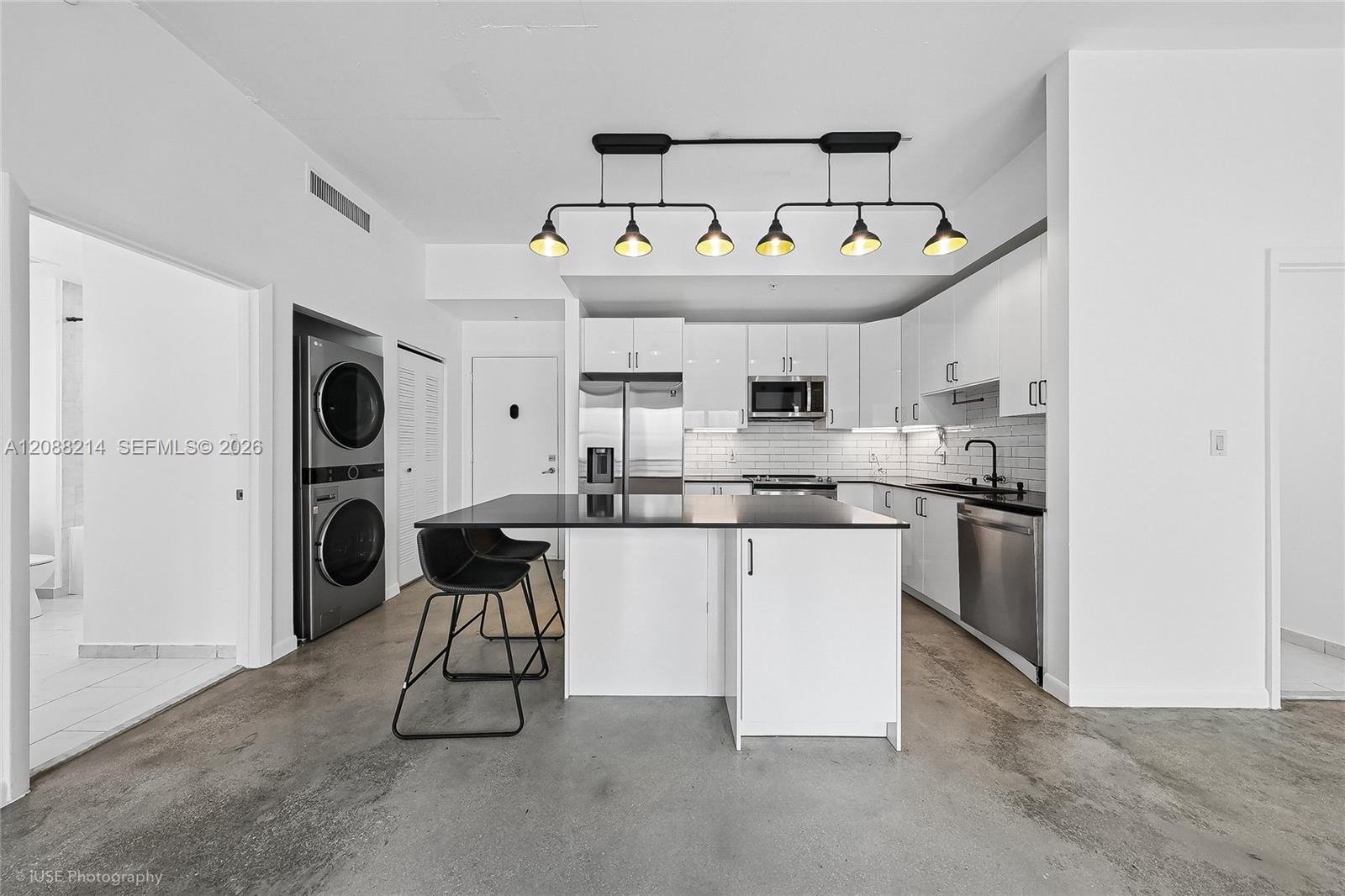 133 NE 2nd Ave # 1606, Miami FL 33132