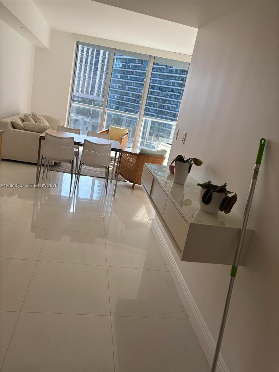 465 Brickell Ave # 804, Miami FL 33131