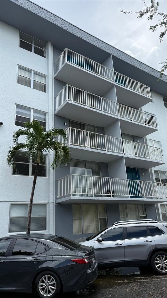 1805 Sans Souci Boulevard # 434, North Miami FL 33181