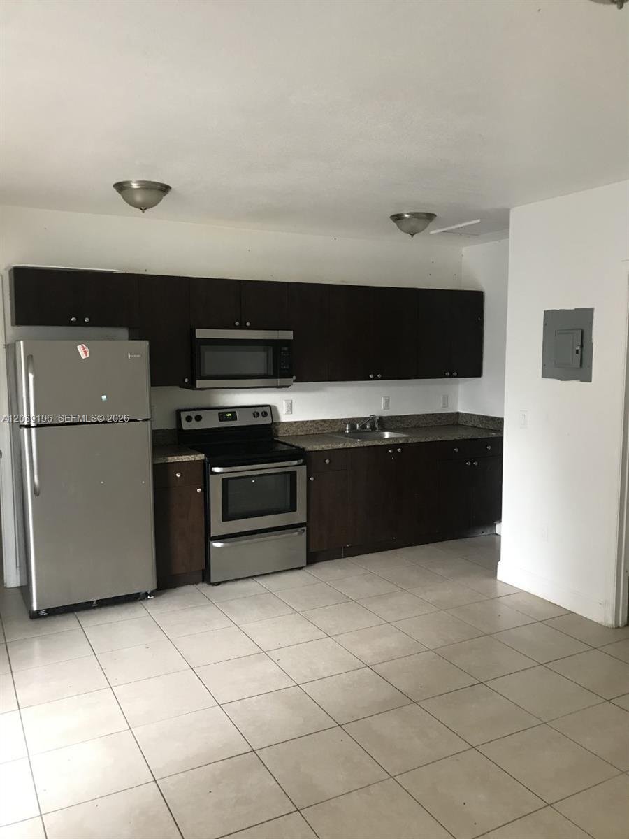 155 NE 59th St # 2, Miami FL 33137