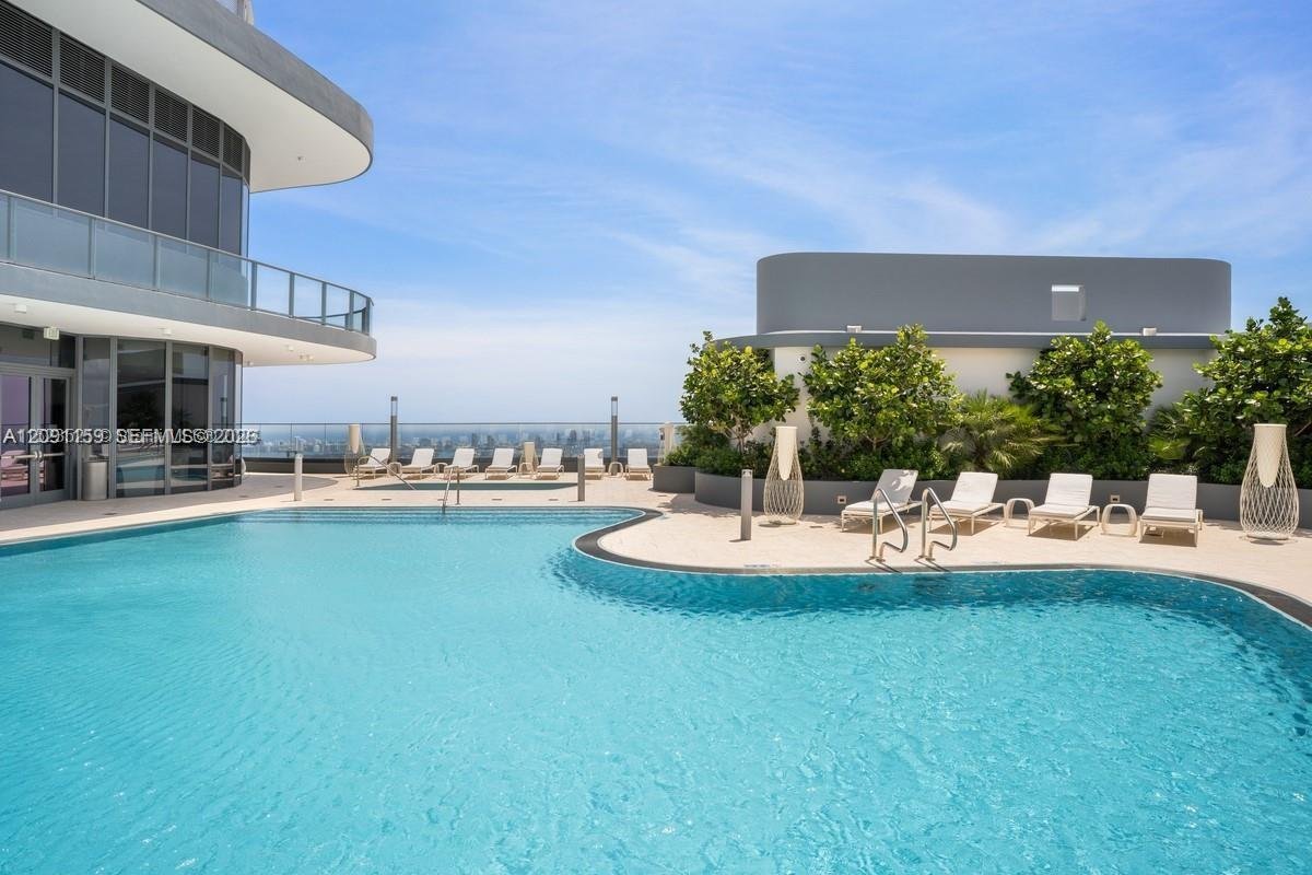 1000 Brickell Plz # 4504, Miami FL 33131
