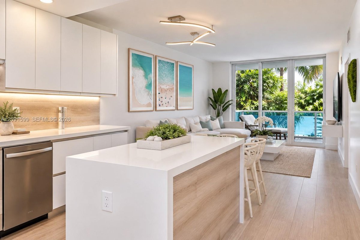 2301 Collins Ave # 318, Miami Beach FL 33139