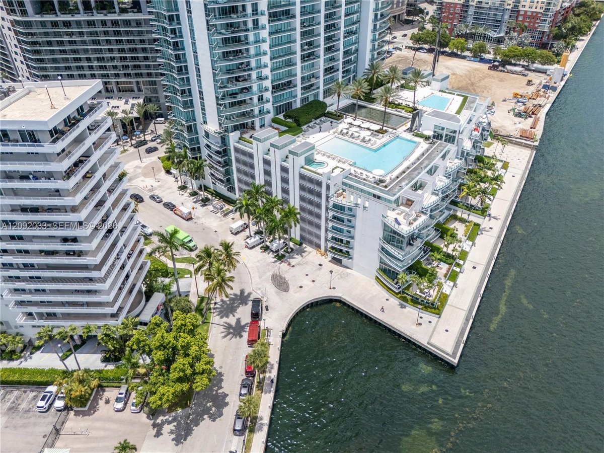 1331 Brickell Bay Dr # 2601, Miami FL 33131