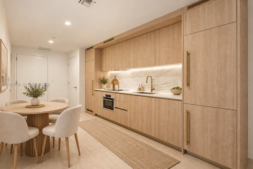 77 SE 5th Street # 1711, Miami FL 33131