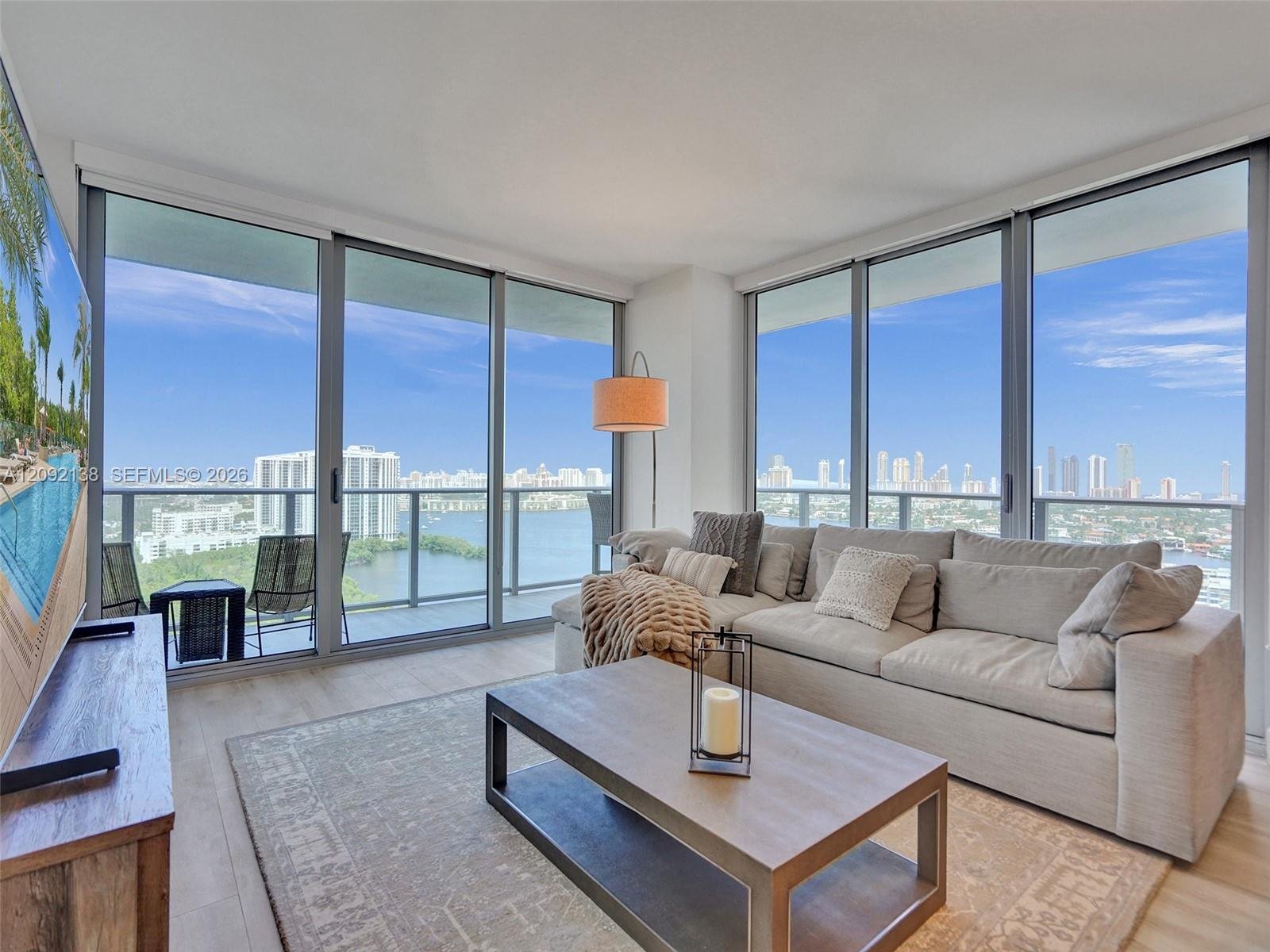 16385 Biscayne Blvd # 2107, North Miami Beach FL 33160